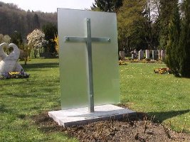 Edelstahl und Glas