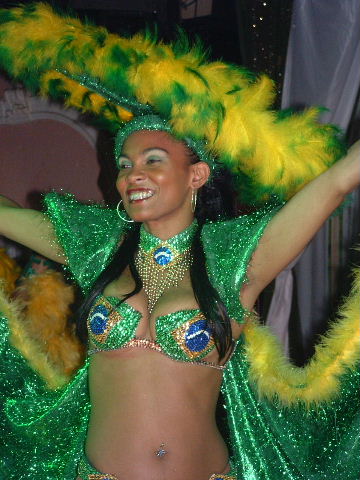 sambashow, brasilshow, karibikshow, capoeirashow,
limbo, lambad, sambatrommler, live band