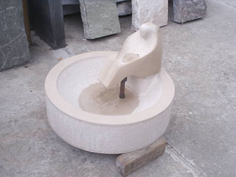 Brunnen mit Figur