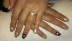 Nagelstudio/ Wimpernverlaengerung