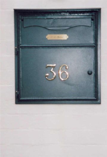 Eingebaute Briefkasten